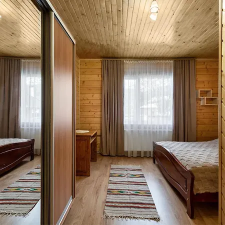 гостинний двір карпатія, *