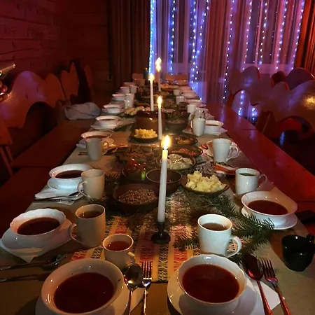 гостинний двір карпатія, *